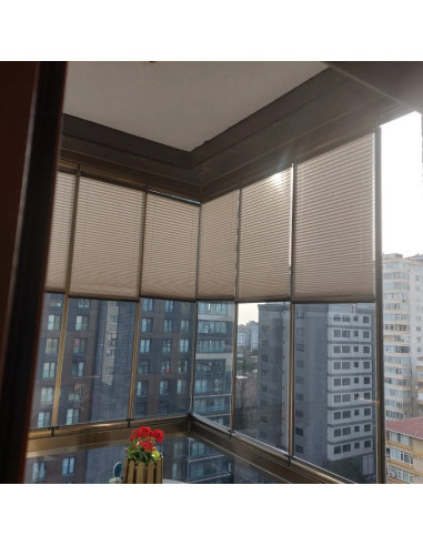 Plise (Plicell) Cam Balkon Perdesi