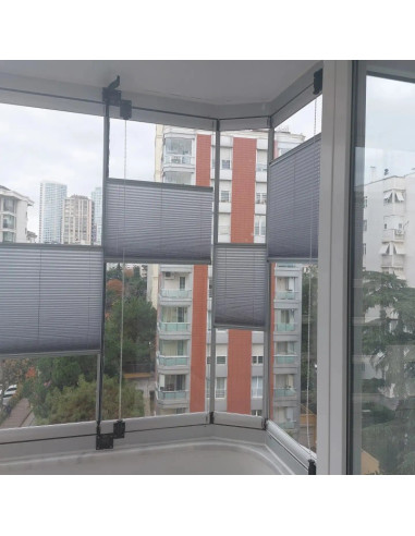 Plise (Plicell) Cam Balkon Perdesi