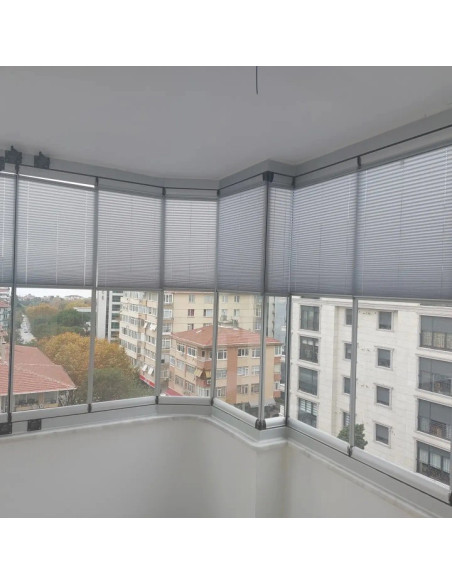 Plise (Plicell) Cam Balkon Perdesi