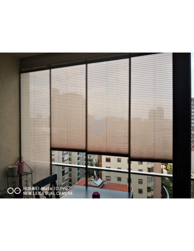 Plise (Plicell) Cam Balkon Perdesi