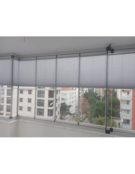 Plise (Plicell) Cam Balkon Perdesi