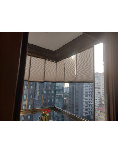 Plise (Plicell) Cam Balkon Perdesi