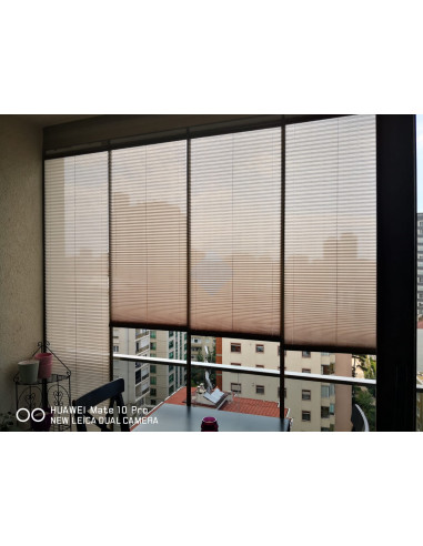 Plise (Plicell) Cam Balkon Perdesi