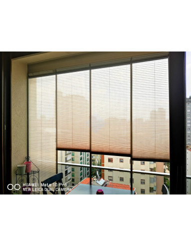 Plise (Plicell) Cam Balkon Perdesi