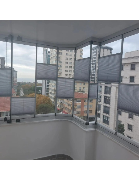 Plise (Plicell) Cam Balkon Perdesi